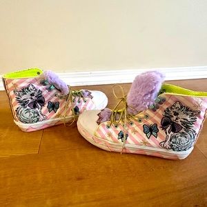 Irregular Choice Purple Fluffy Kitty Sneakers Size 37.